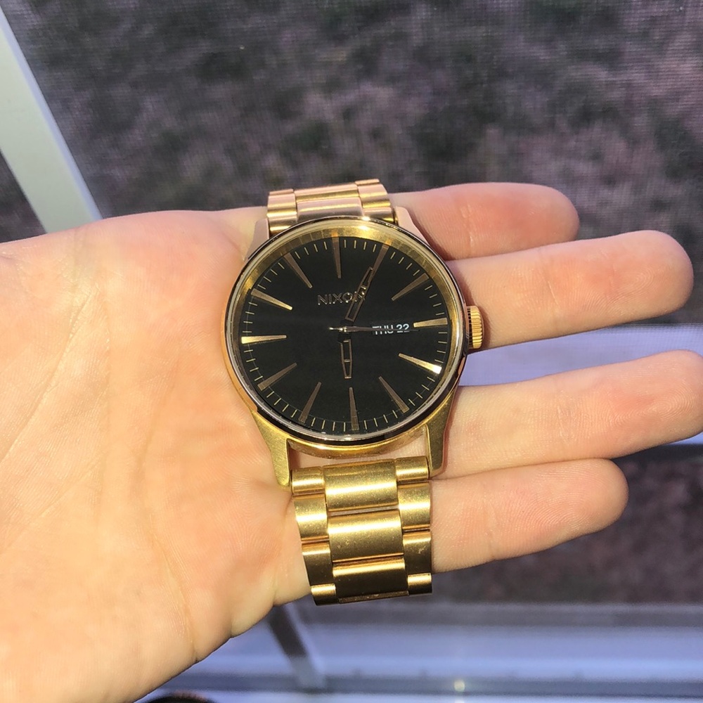 nixon watch